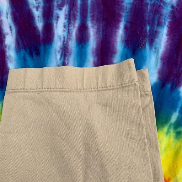 Old Navy Short Khaki Pants - Picture 3 of 4